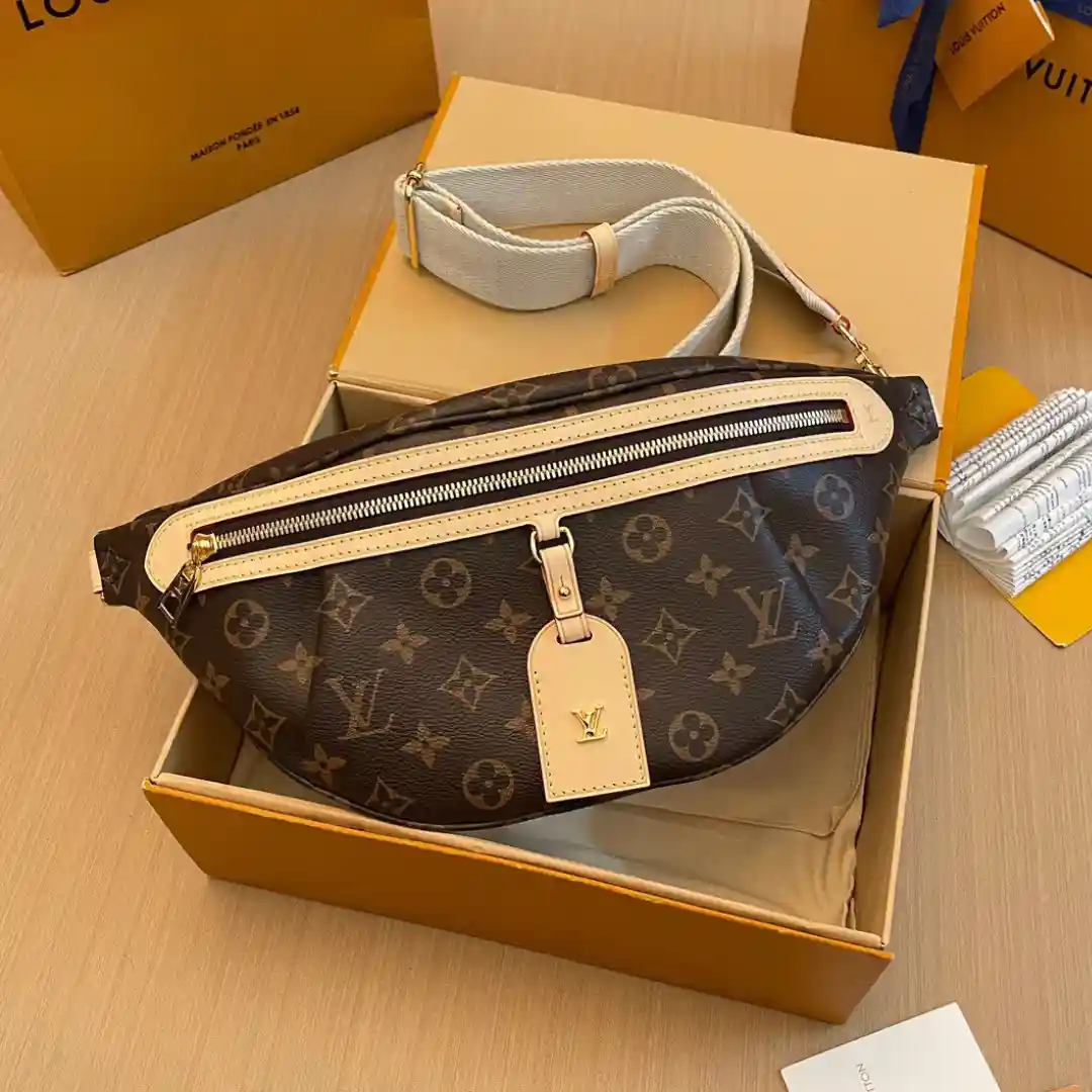 Replica Designer Bags | PRADA CLEO SHOULDER BAG 22 IN BLACK BRUSHED LAMBSKIN WITH CLASP CLOSURE